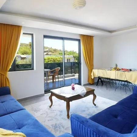 3+1 Kalkanda 6 Kişilik Denize Yakın Daire Daire Kaş