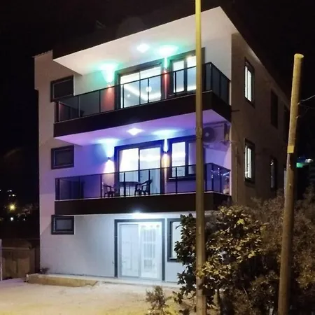 3+1 Kalkanda 6 Kişilik Denize Yakın Daire Daire Kaş